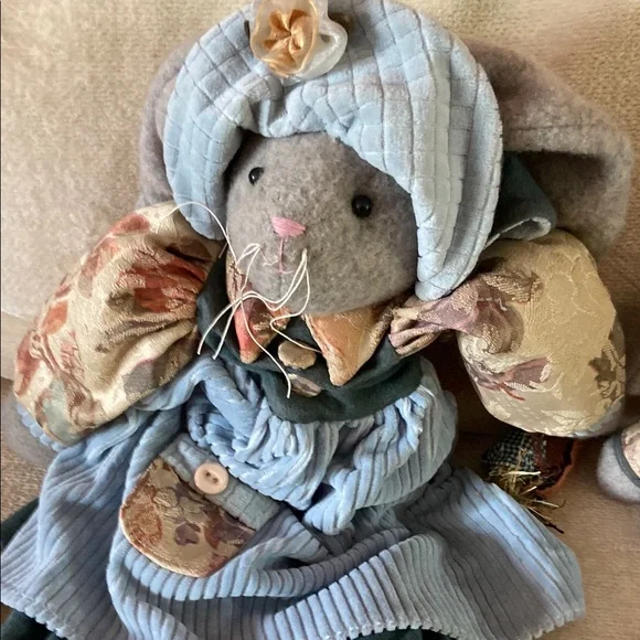 Melissa Ann Charming Plush Bunny Trio in Blue and Floral Outfits - Picture 8 of 9